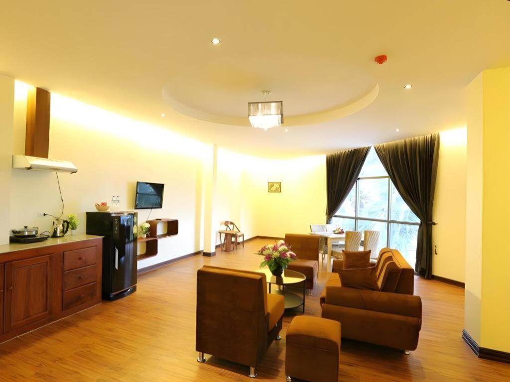 Phonethip Plaza Hotel Vientiane Exterior photo